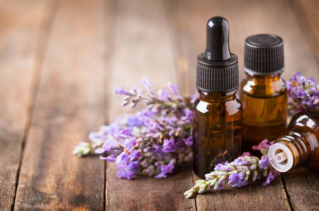 Aromatherapy with lavender Aromatherapy with lavender